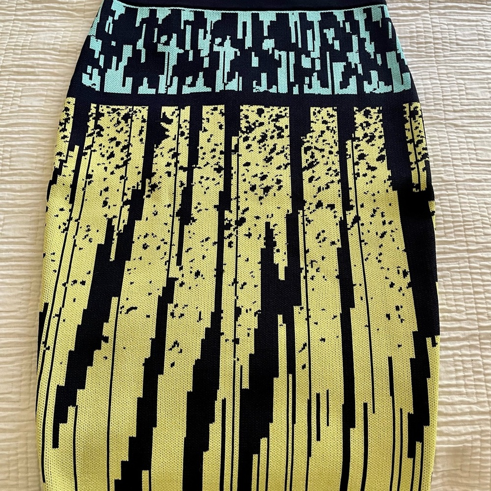 Wow Couture Skirt/Top Set - Picture 2 of 12